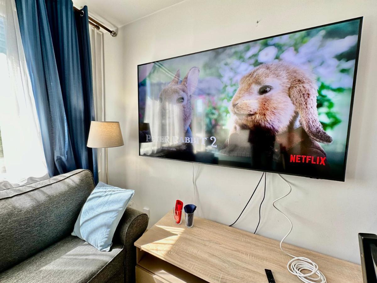 Апартаменты Neon 2 - Fast Wifi 70'Tv Netflix Hbo Max Appletv+ Варшава Экстерьер фото