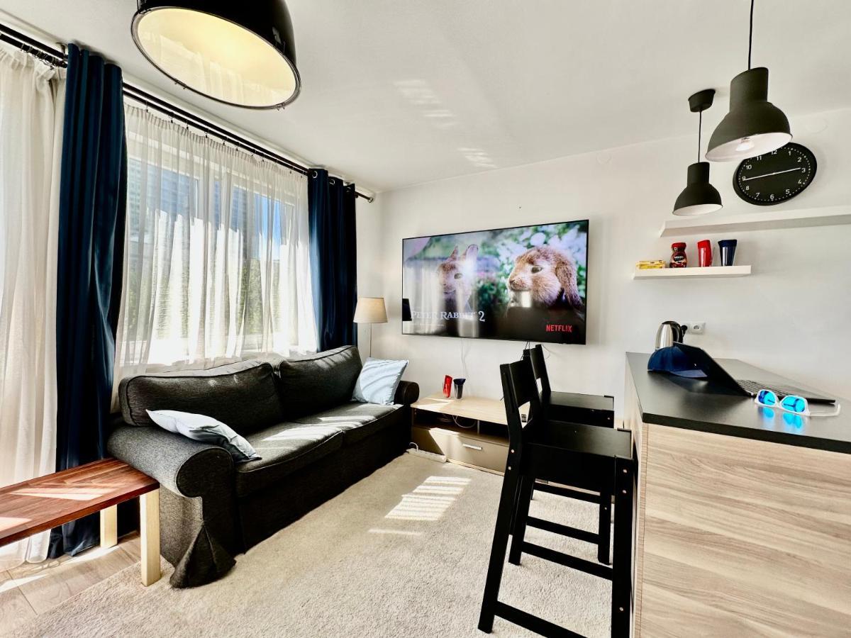 Апартаменты Neon 2 - Fast Wifi 70'Tv Netflix Hbo Max Appletv+ Варшава Экстерьер фото